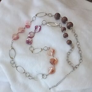 402. NECKLACE PINK, PURPLE AND CORAL GEMS SILVER TONE